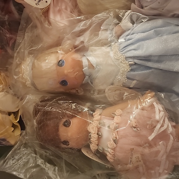 A precious collection of dolls - Picture 10 of 13